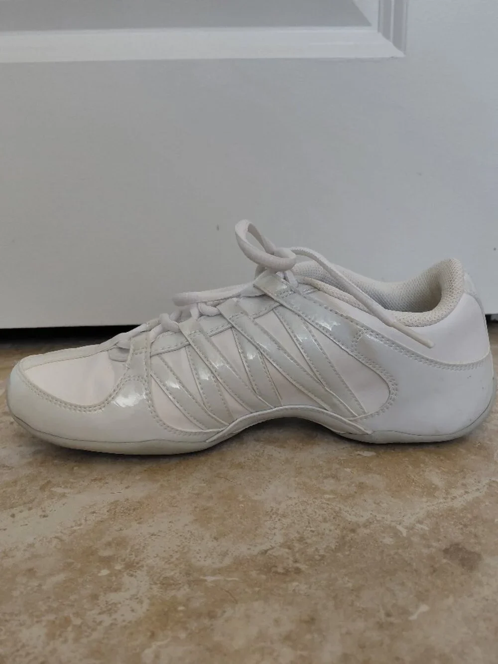 Nike Cheer/Dance White Tennis Shoes